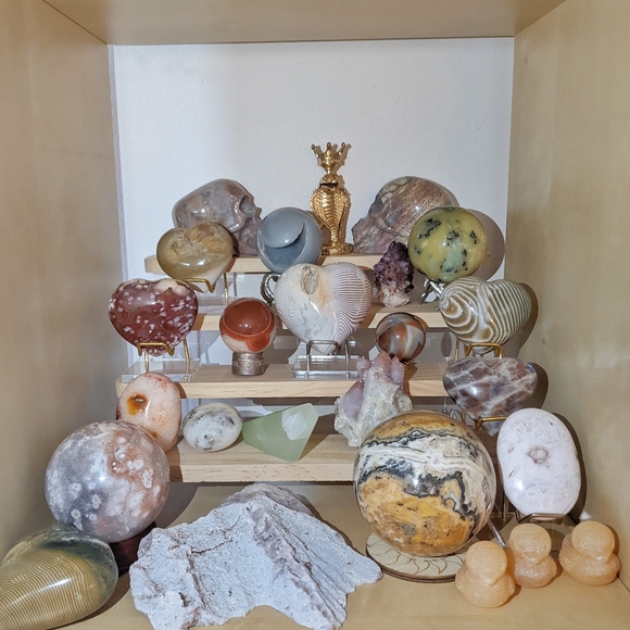 M MYSTERY CRYSTAL BOX ($120-250 retail value) - Picture 10 of 14